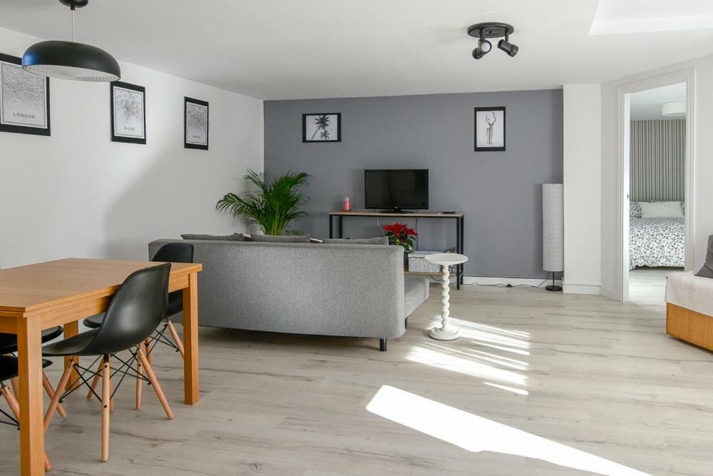 Apartamento Turistico En برونيتي المظهر الخارجي الصورة